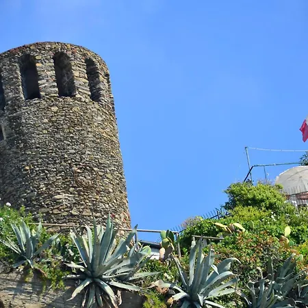 Muin A Ventu Historical Tower * Vernazza