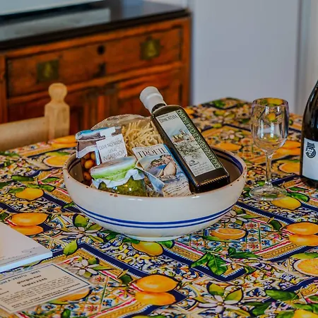 Muin A Ventu Historical Tower Hébergement de vacances Vernazza