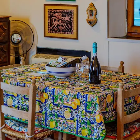 Muin A Ventu Historical Tower Holiday home Vernazza