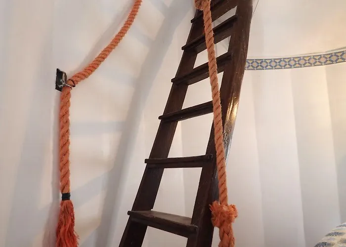 Muin A Ventu Historical Tower * Vernazza