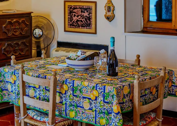 Muin A Ventu Historical Tower Holiday home Vernazza